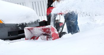 How to Pick the Perfect Snow Blower this Winter