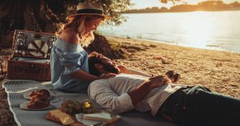 Frugal Date Night Ideas Perfect for Springtime