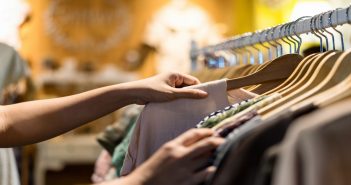 Tips to Shop Like a Pro on National Thrift Shop Day