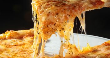 The Best Mix of Cheeses to Put On Your Pizza