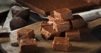 Delicious No-Bake Fudge for Fall