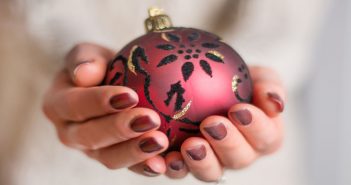 Chic Christmas Nail Colors