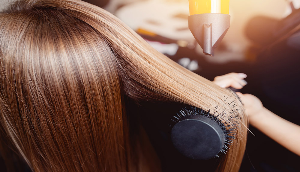 Spice Up Your Look with Cinnamon Blonde Hair
