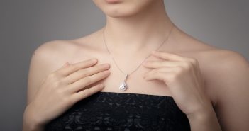 Brighten Up the Holidays with Top Jewelry Trends