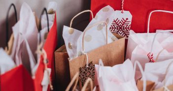 How to Keep Holiday Spending Within Your Budget