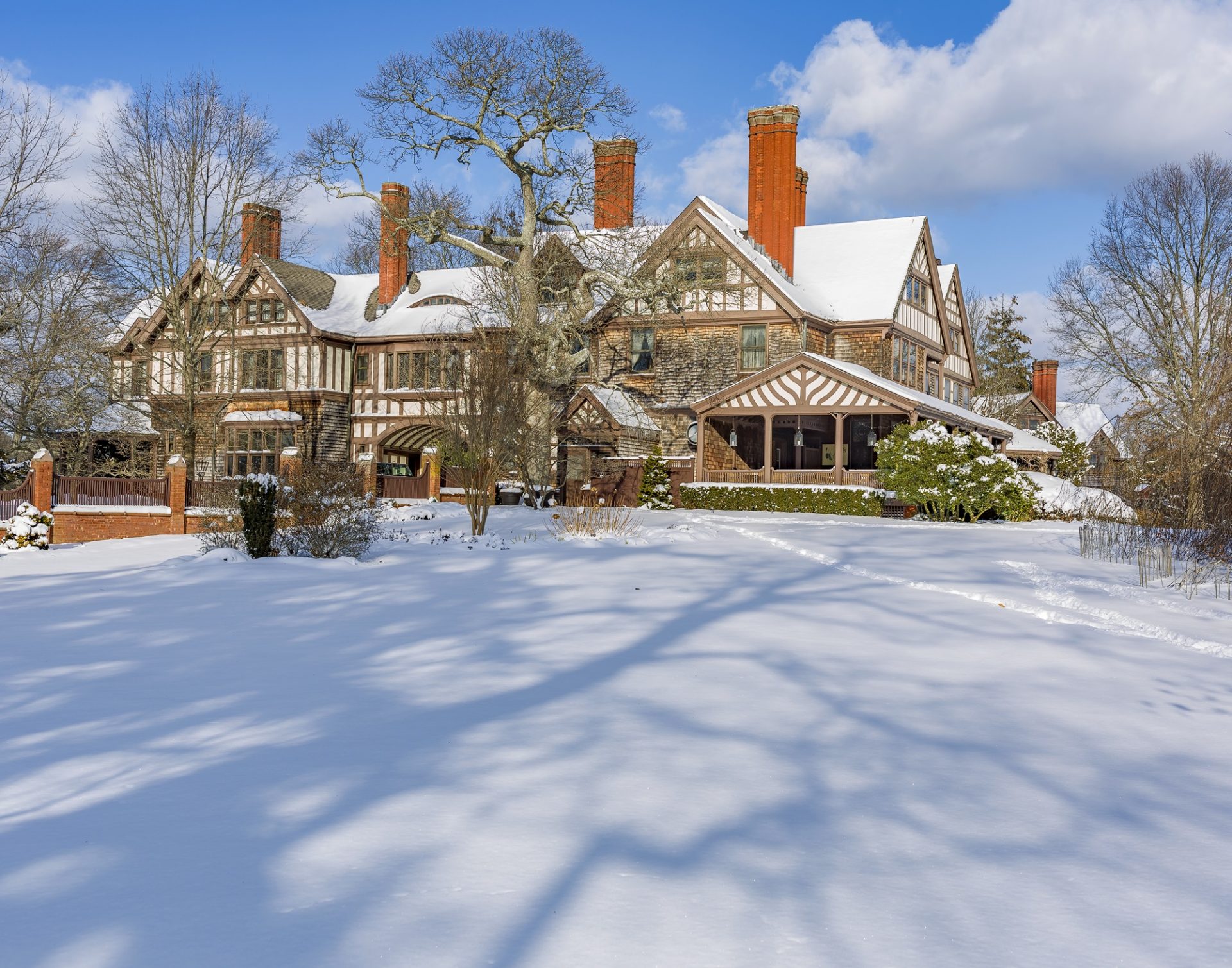 snow manor house 1 (002)