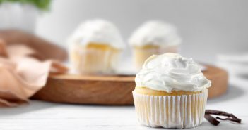 Go-To Vanilla Cupcakes