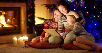 30 of the Best Holiday Movies to Watch